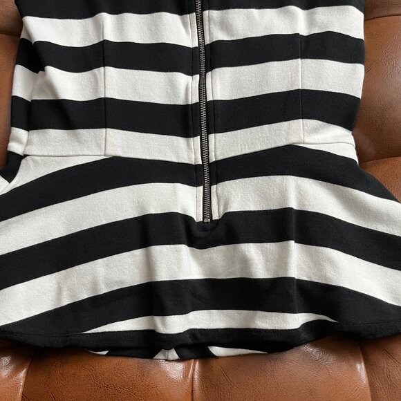 💛 HOST PICK! Banana Republic Peplum Sleeveless Blouse / Top 2P - Picture 8 of 9